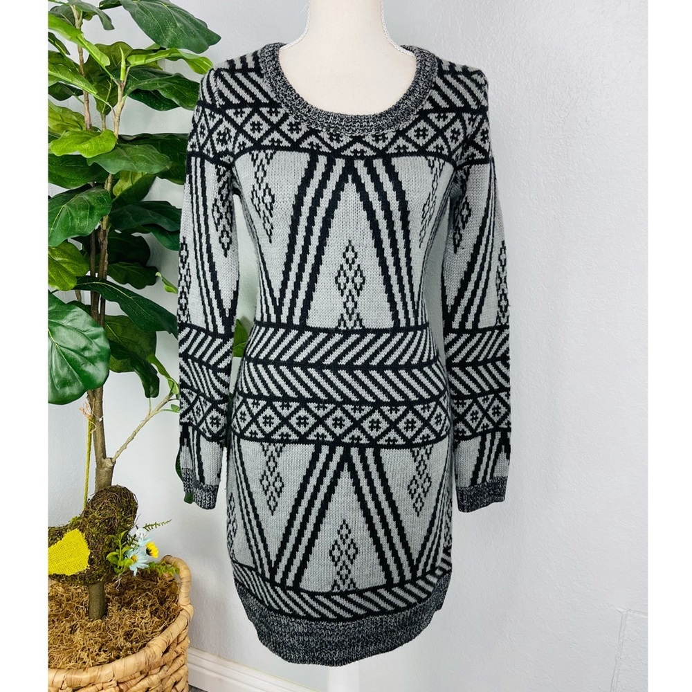 Pink Rose GREY BLACK LONG SLEEVE THICK SWEATER DRESS